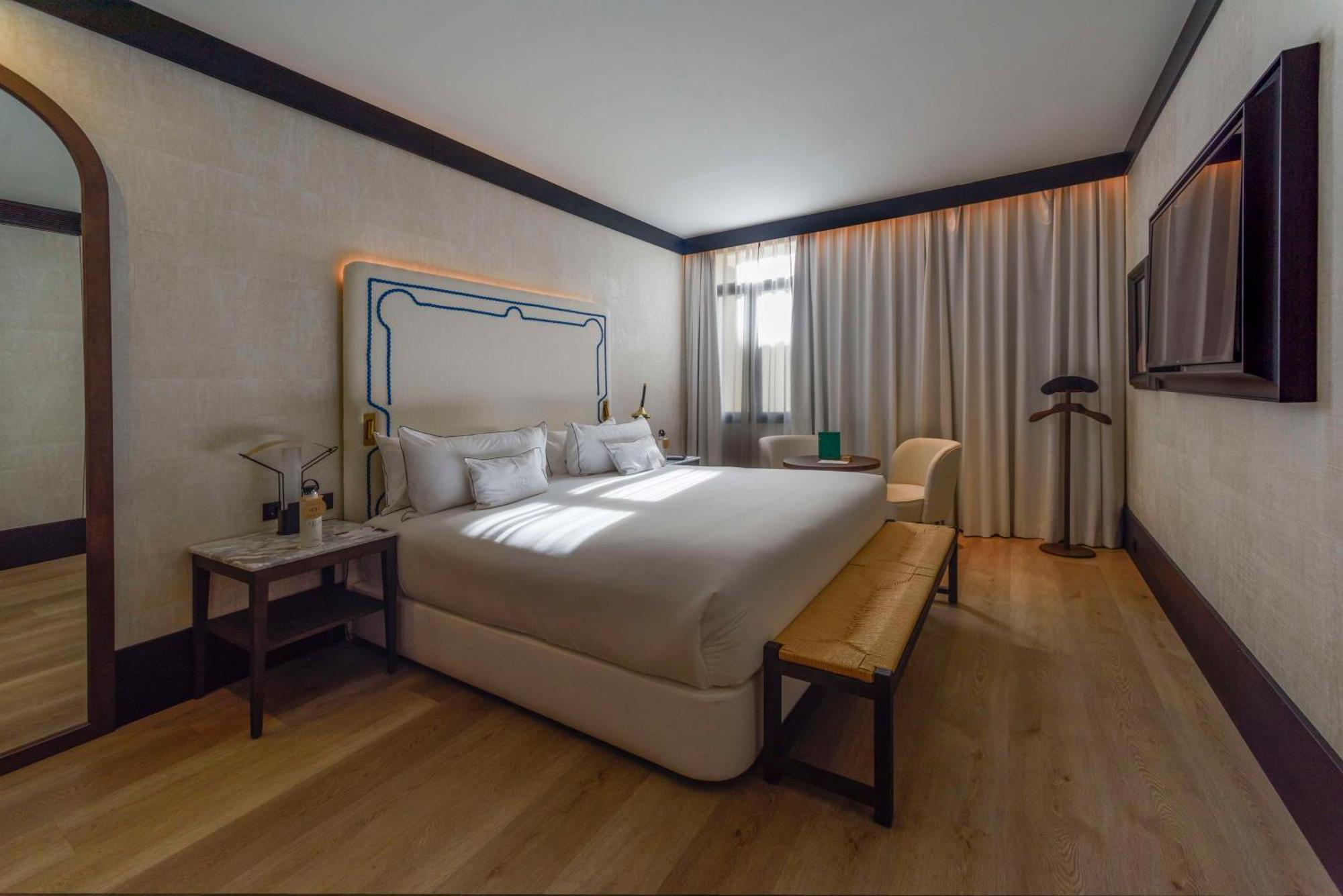Hotel Montera Madrid, Curio Collection By Hilton Dış mekan fotoğraf