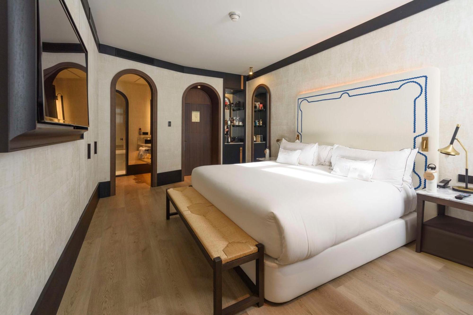 Hotel Montera Madrid, Curio Collection By Hilton Dış mekan fotoğraf